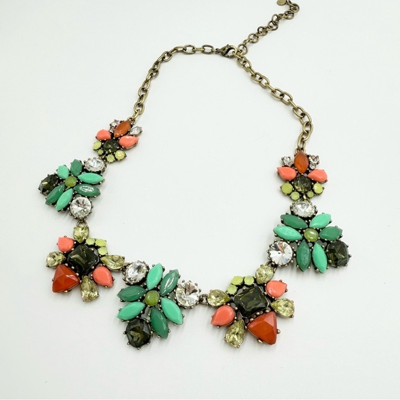 Stella and Dot Elodie Flowers Statement Necklace - Picture 3 of 8
